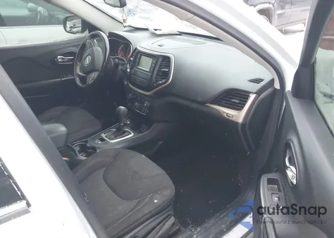 2017 Jeep Cherokee Latitude 4X4 z USA, uszkodzony, nr VIN 1C4PJMCB0HW547343